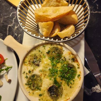 Alouette Bistro - Escargot - French Near Me - Vancouver, British Columbia Alouette Bistro - Escargot - French Near Me - Vancouver, British Columbia