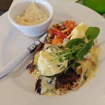 Cody's La Jolla - Surf n turf benedict - Breakfast & Brunch Near Me - La Jolla, California