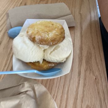 The Baked Bear - Gooey butter cookie - Ice Cream & Frozen Yogurt Near Me - Savannah, Georgia