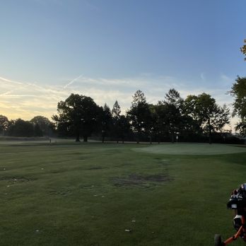South Grove Golf Course - #13 par 4 - Golf Near Me - Indianapolis, Indiana South Grove Golf Course - #13 par 4 - Golf Near Me - Indianapolis, Indiana