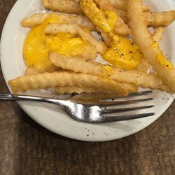 Eat'n Park - Can n park cheese frys