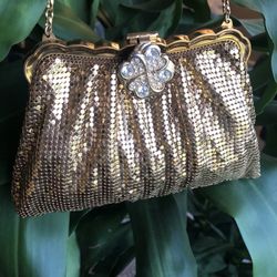 Frocks and Frills Vintage - Whiting & Davis 1950 golden purse