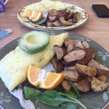 Main Kitchen Cafe - Build your own omelet - New American Near Me - Granada Hills, California Main Kitchen Cafe - Build your own omelet - New American Near Me - Granada Hills, California