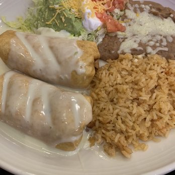 Casa Fiesta Mexican Grill - Beef Chimichanga Dinner - Mexican Near Me - Birmingham, Alabama Casa Fiesta Mexican Grill - Beef Chimichanga Dinner - Mexican Near Me - Birmingham, Alabama