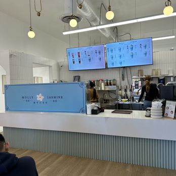 Molly Jasmine Tea Shoppe - Counter / IG: @ashleyyyvonne / @foodbyashley - Juice Bars & Smoothies Near Me - Davis, California Molly Jasmine Tea Shoppe - Counter / IG: @ashleyyyvonne / @foodbyashley - Juice Bars & Smoothies Near Me - Davis, California