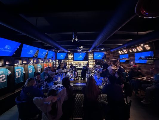 Old Tom's Sports Bar Kendall by null