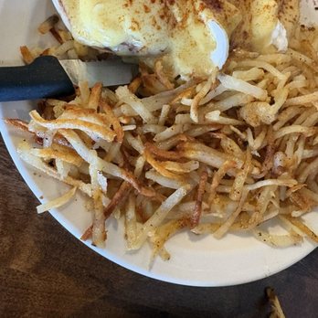 Brandy's Cafe - Eggs Benedict and hash browns - Breakfast & Brunch Near Me - Flagstaff, Arizona