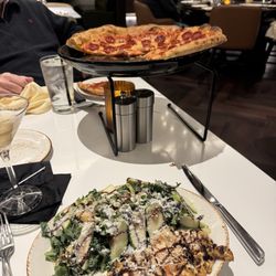 Ridotto Grand Cafe - Roasted chicken salad and pepperoni pizza