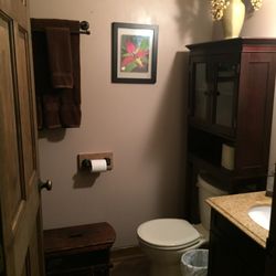 Yough Mountain House - Full Guest Bathroom