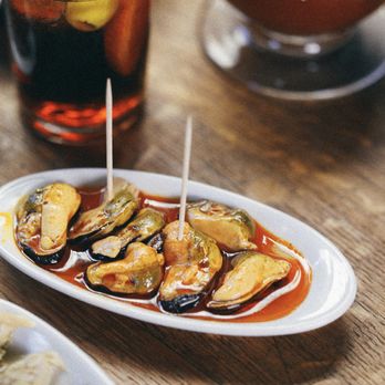 Bodega Vidrios y Cristales - Wine Bars Near Me - Barcelona, B Bodega Vidrios y Cristales - Wine Bars Near Me - Barcelona, B