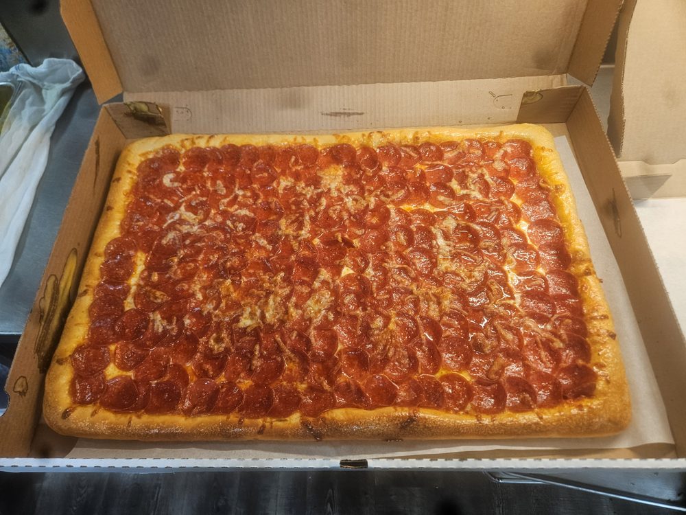 Grandma's Pizza Williamsburg