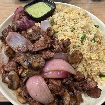Sona Fusion Kitchen - FILET MIGNON & MUSHROOM STIR FRY - Asian Fusion Near Me - Anaheim, California Sona Fusion Kitchen - FILET MIGNON & MUSHROOM STIR FRY - Asian Fusion Near Me - Anaheim, California