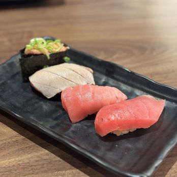 Waka Sakura - Tuna lovers (great quality) - Conveyor Belt Sushi Near Me - Irvine, California Waka Sakura - Tuna lovers (great quality) - Conveyor Belt Sushi Near Me - Irvine, California