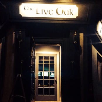 The Live Oak - Sports Bars Near Me - Maspeth, New York The Live Oak - Sports Bars Near Me - Maspeth, New York