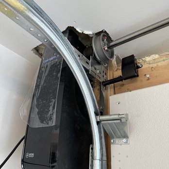 USA Garage Door Repairs - Garage door side mount opener - Garage Door Services Near Me USA Garage Door Repairs - Garage door side mount opener - Garage Door Services Near Me