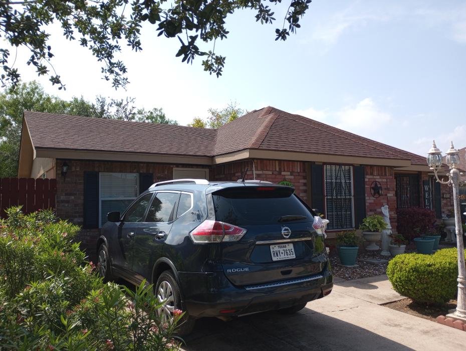 Slide of Lone Star Roofing N Solar