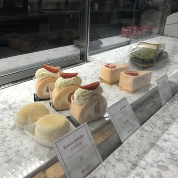 Bloom - Cafes Near Me - Toronto, Ontario