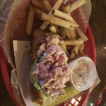 Barking Crab - Lobster Roll Sandwich - Seafood Near Me - Boston, Massachusetts
