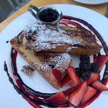 Orphan - Pretty French toast - Breakfast & Brunch Near Me - Sacramento, California Orphan - Pretty French toast - Breakfast & Brunch Near Me - Sacramento, California
