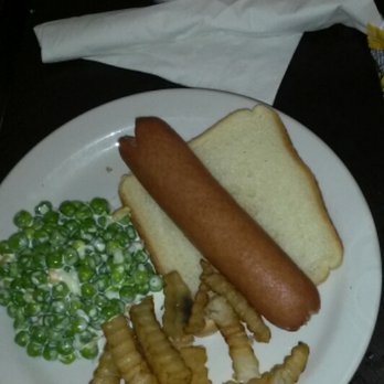 Aperion Care Oak Lawn - This is their idea of a dinner plate. - Rehabilitation Center Near Me - Oak Lawn, Illinois Aperion Care Oak Lawn - This is their idea of a dinner plate. - Rehabilitation Center Near Me - Oak Lawn, Illinois