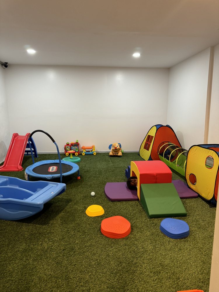 Brainy Bunch Educational Center - childcare center in Philadelphia, PA