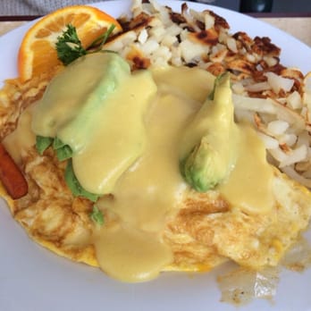 Schooner or Later - Crab and cheddar omelette - Sandwiches Near Me - Long Beach, California