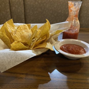 El Mezcal - Complementary Chips & Salsa - Mexican Near Me - Godfrey, Illinois