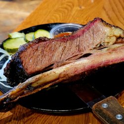 Red Dog Saloon Soho - Dino Beef Rib cooked to perfection, flavorful and moist.