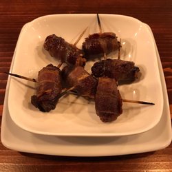 La Cave - Bacon-wrapped dates