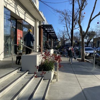Fourth Street Shops - Shopping Centers Near Me - Berkeley, California