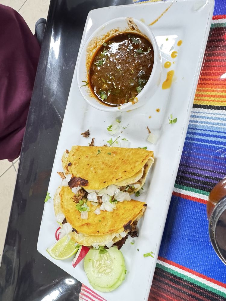 Antojitos Mexicanos