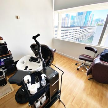 Creave Hair Salon - Head spa chair - Hair Salons Near Me - Honolulu, Hawaii