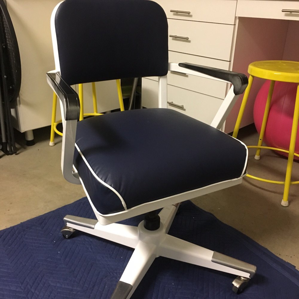 Mr G's Custom Upholstery - Finished chair with Navy Blue and White Piping Upholstery - Furniture Reupholstery Near Me - Montebello, California Mr G's Custom Upholstery - Finished chair with Navy Blue and White Piping Upholstery - Furniture Reupholstery Near Me - Montebello, California