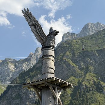 Mount Pilatus - Eagle - Landmarks & Historical Buildings Near Me