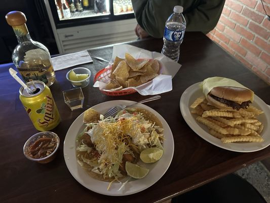 Mariscos El Tiburon by null