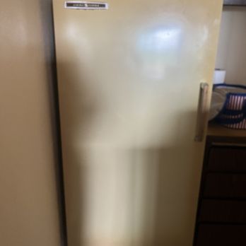 ChautauquaLodge - Harvest gold fridge - Hotels Near Me - Long Beach, Washington ChautauquaLodge - Harvest gold fridge - Hotels Near Me - Long Beach, Washington