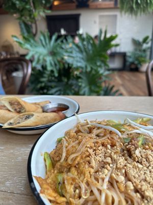 Gai Noi by null