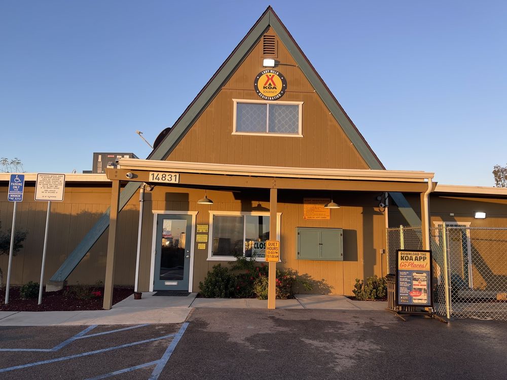 LOST HILLS KOA Updated October 2024 56 Photos & 63 Reviews 14831