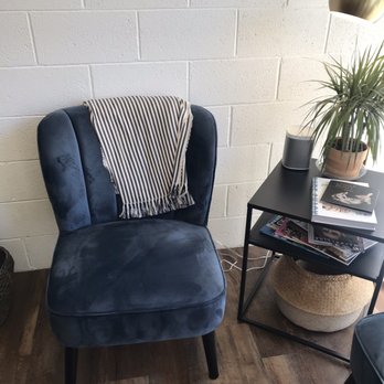 Hunter Salon - Cute sitting area - Hair Salons Near Me - San Luis Obispo, California Hunter Salon - Cute sitting area - Hair Salons Near Me - San Luis Obispo, California