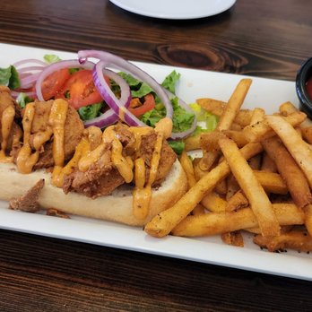 Acadian Grille Scratch Kitchen - Shrimp po boy - Cajun/Creole Near Me - Omaha, Nebraska