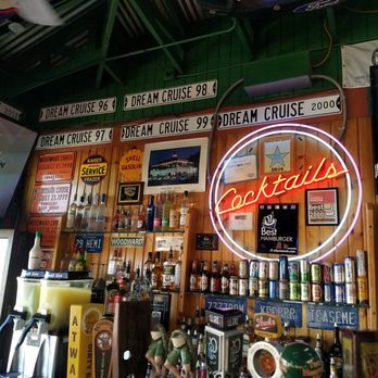 Duggan's Irish Pub - Ground Zero for the Woodward Dream Cruise? - Irish Pub Near Me - Royal Oak, Michigan
