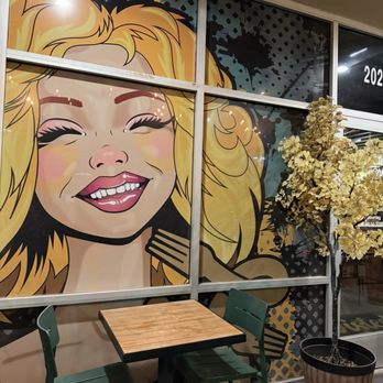 Twisted Fork - Outside decor - Cocktail Bars Near Me - El Paso, Texas