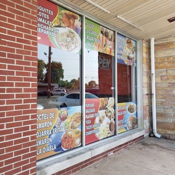 El Rey International Restaurant - the outside of the restaurant - Salvadoran Near Me - Indianapolis, Indiana El Rey International Restaurant - the outside of the restaurant - Salvadoran Near Me - Indianapolis, Indiana