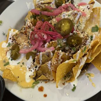 Mama Tigre - Masala VEGGIE NACHOS - Mexican Near Me - Oakton, Virginia