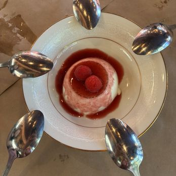Aioli Bodega Espanola - panna cotta - Spanish Near Me - Sacramento, California