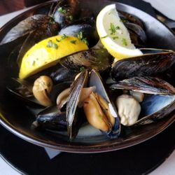 Roma Italian Restaurant - Steamed mussels