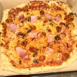 Pizza Odyssey - Pepperoni ham, mushroom pizza