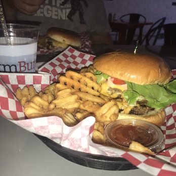 FarmBurguesa - #FarmBurguesa juicy, hot, delicious. Everything you need. - Burgers Near Me - Vinton, Virginia FarmBurguesa - #FarmBurguesa juicy, hot, delicious. Everything you need. - Burgers Near Me - Vinton, Virginia
