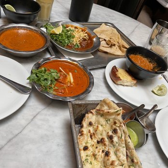 Dishoom - Black daal, chicken ruby, salli boti. Garlic naan. - Indian Near Me - London, XGL