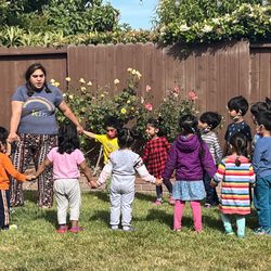 The Wonder Kids - Outside group singing :)